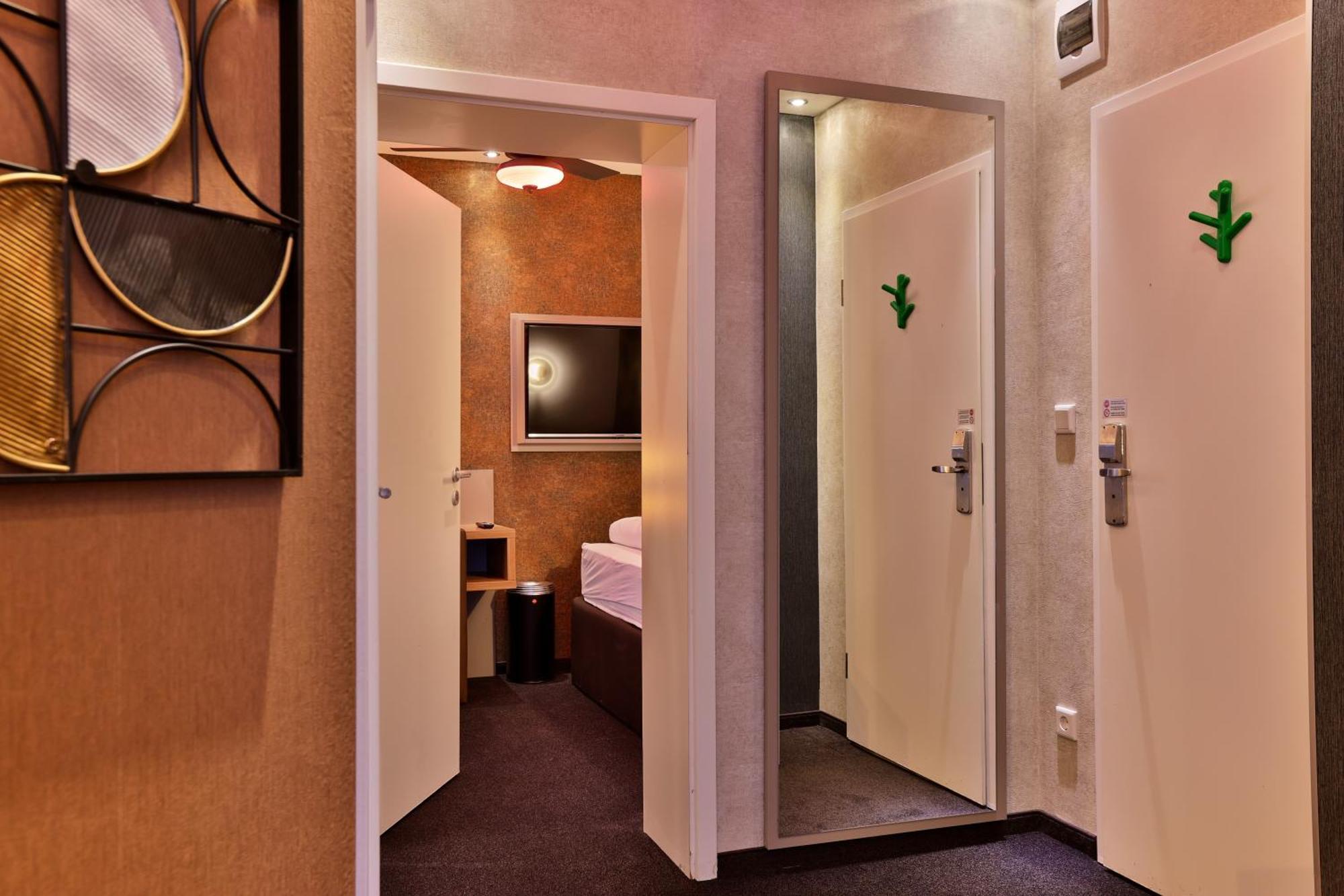 Stay-Inn Bielefeld Zentrum Buitenkant foto