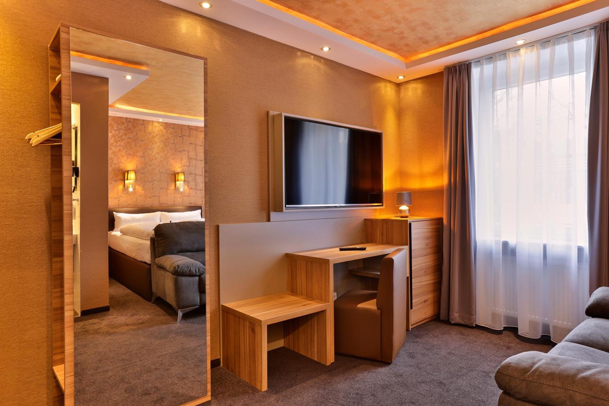 Stay-Inn Bielefeld Zentrum Buitenkant foto
