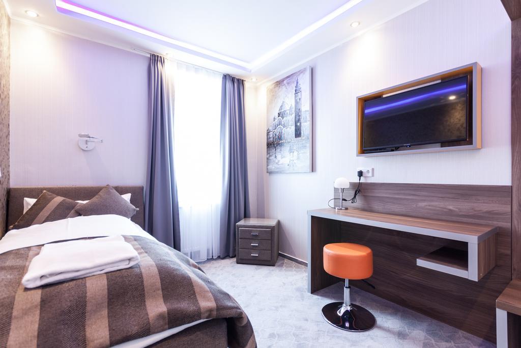 Stay-Inn Bielefeld Zentrum Buitenkant foto